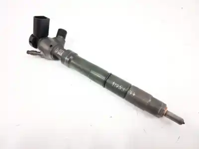 Second-hand car spare part INJECTOR for VOLKSWAGEN GOLF VII (5G1, BQ1, BE1, BE2) 1.6 TDI OEM IAM references 04L130277D  