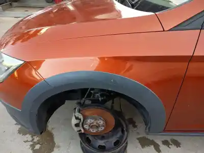 Pièce détachée automobile d'occasion aile avant gauche pour seat leon st (5f8) 2.0 tdi 4drive références oem iam 5f0821021