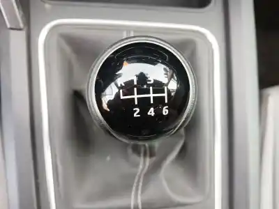Pièce détachée automobile d'occasion LEVIER pour SEAT LEON SPORTSTOURER (KL8) 1.0 TSI Références OEM IAM 5WA711049AH  