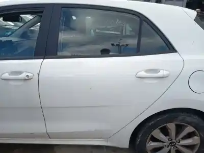 Pièce détachée automobile d'occasion PORTE ARRIERE GAUCHE pour KIA RIO IV (YB, SC, FB) 1.0 T-GDI 120 ECO-DYNAMICS+ Références OEM IAM 77003H8000  