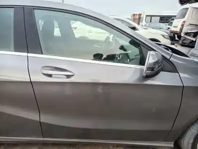 Pièce détachée automobile d'occasion PORTE AVANT DROITE pour MERCEDES-BENZ CLASE A (W176) A 200 CDI / D (176.008) Références OEM IAM A1767200205  