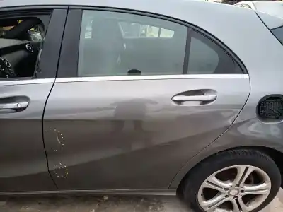 Pièce détachée automobile d'occasion PORTE ARRIERE GAUCHE pour MERCEDES-BENZ CLASE A (W176) A 200 CDI / D (176.008) Références OEM IAM A1767300105  