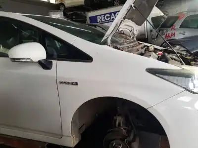 Автозапчасти б/у переднее правое крыло за toyota prius (nhw30) plug-in hybrid advance ссылки oem iam   