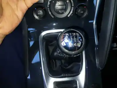 Peça sobressalente para automóvel em segunda mão BOTÃO DA ALAVANCA DE VELOCIDADES por PEUGEOT 3008  Referências OEM IAM   