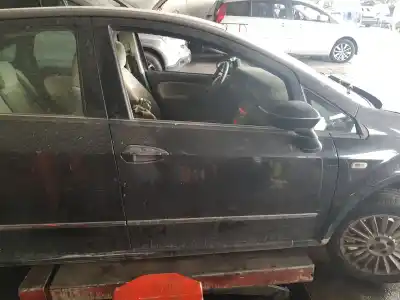 Piesă de schimb auto la mâna a doua USA DREAPTA FATÃ pentru FIAT LINEA (110)  Referințe OEM IAM   