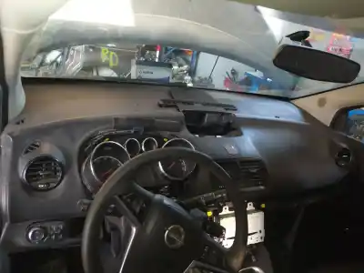 Peça sobressalente para automóvel em segunda mão tablier por opel meriva b 1.4 16v cat (a 14 xer / ldd) referências oem iam 