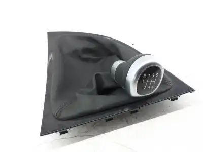 Peça sobressalente para automóvel em segunda mão forra da alavanca de velocidades por bmw serie 1 berlina (e81/e87) 2.0 turbodiesel cat referências oem iam 7129143