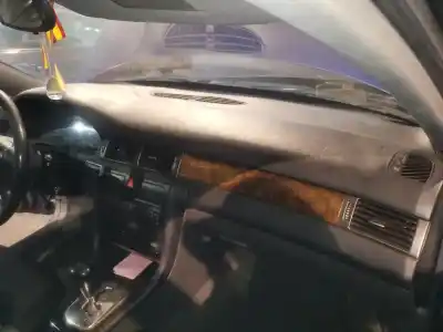 Автозапчастина б/у панель приладів для audi a6 avant (4b5) 2.4 (121kw) посилання на oem iam 