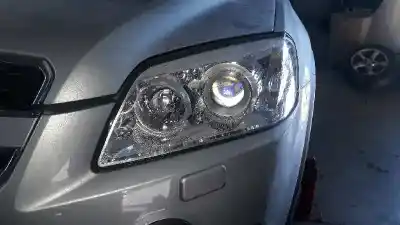 Peça sobressalente para automóvel em segunda mão farol / farolim esquerdo por chevrolet captiva 2.0 vcdi lt referências oem iam 