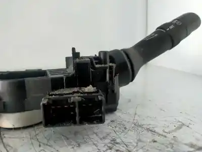 Pezzo di ricambio per auto di seconda mano comando pulito per toyota auris active riferimenti oem iam   