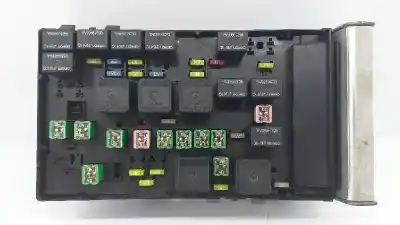 Автозапчасти б/у блок реле/предохранителей за chrysler voyager (rg) 2.8 crd lx ссылки oem iam 05144579ac  05144579ac