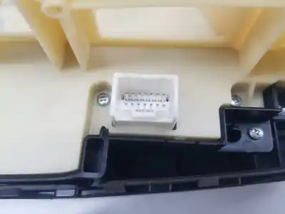 Second-hand car spare part climate control for lexus is200 (ds2/is2) 220d oem iam references 758950  758950