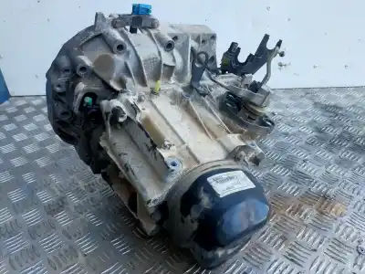 Pezzo di ricambio per auto di seconda mano riduttore per dacia duster laureate 4x2 riferimenti oem iam jr5187  