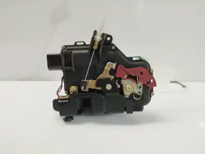 Peça sobressalente para automóvel em segunda mão fechadura da porta dianteira direita por audi a4 berlina (8e) 2.5 v6 24v tdi referências oem iam 