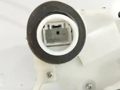 Pezzo di ricambio per auto di seconda mano serratura porta anteriore sinistra per toyota prius (nhw30) plug-in hybrid advance riferimenti oem iam   