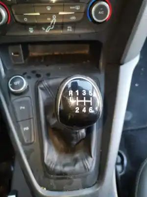 Second-hand car spare part gear lever knob for ford focus lim. trend oem iam references 
