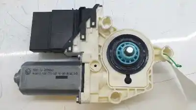 Peça sobressalente para automóvel em segunda mão MOTOR ELEVADOR VIDRO TRASEIRO ESQUERDO por VOLKSWAGEN PASSAT BERLINA (3C2)  Referências OEM IAM 1K0959703P  1K0959703P