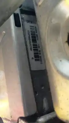 Pièce détachée automobile d'occasion radiateur d'eau pour peugeot 208 style références oem iam 9684522780