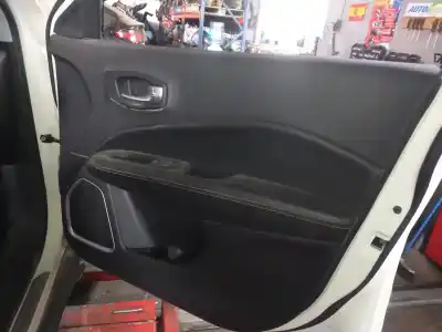 Автозапчасти б/у комплект мягкая / картон за jeep compass ii business 4x4 ссылки oem iam   