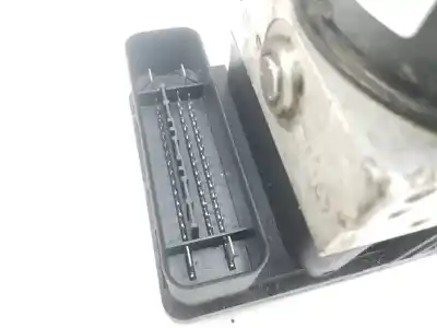 Peça sobressalente para automóvel em segunda mão abs por ford focus berlina (cap) 1.6 16v cat referências oem iam 3m512c405hc  3m512c405hc