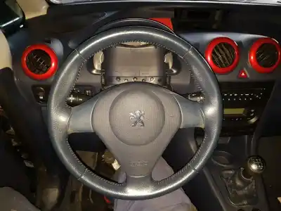 Peça sobressalente para automóvel em segunda mão volante por peugeot 1007 1.4 referências oem iam 