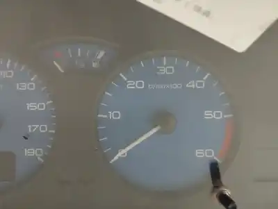 Pièce détachée automobile d'occasion compteur de vitesse tableau de bord pour peugeot 106 (s1) cocktail références oem iam 9640991580 9640991580 
