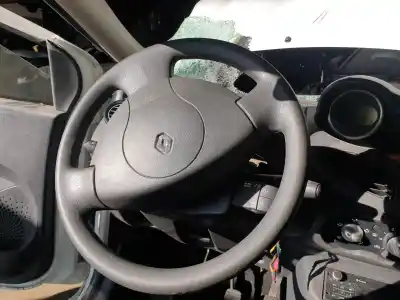 Pezzo di ricambio per auto di seconda mano volante per renault twingo emotion riferimenti oem iam 