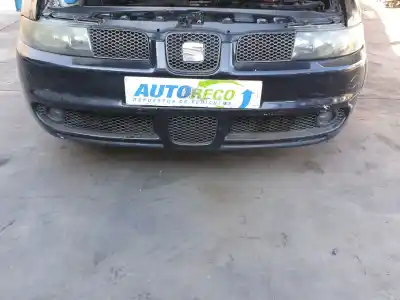Second-hand car spare part front bumper for seat leon (1m1) sport oem iam references 1m0853653f  
