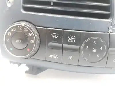 Recambio de automóvil de segunda mano de mando climatizador para mercedes clase e (bm 211) berlina om646961 referencias oem iam 2118300190  