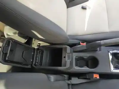 Pezzo di ricambio per auto di seconda mano bracciolo centrale per dodge journey 2.0 16v crd cat riferimenti oem iam   