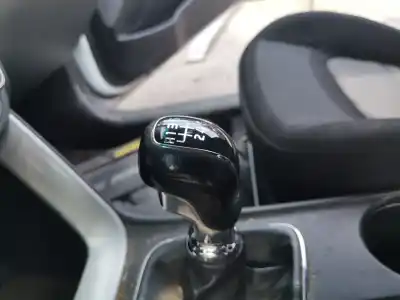 Peça sobressalente para automóvel em segunda mão BOTÃO DA ALAVANCA DE VELOCIDADES por KIA CEE´D  Referências OEM IAM   