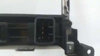 Tweedehands auto-onderdeel multifunctioneel display voor kia sorento 2.5 crdi active oem iam-referenties 945003e500 972503e075 945003e500