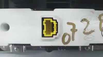 Tweedehands auto-onderdeel multifunctioneel display voor kia sorento 2.5 crdi active oem iam-referenties 945003e500 972503e075 945003e500