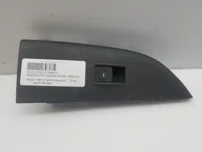 Peça sobressalente para automóvel em segunda mão BOTÃO / INTERRUPTOR ELEVADOR VIDRO DIANTEIRO DIREITO por SKODA FABIA (6Y2/6Y3)  Referências OEM IAM 6Y1867228  6Y1867228
