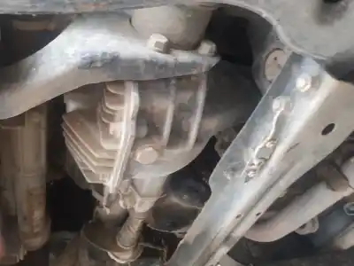 Pezzo di ricambio per auto di seconda mano differenziale anteriore per mitsubishi montero (v60/v70) 3.2 di-d avance riferimenti oem iam mr453792  mr453792