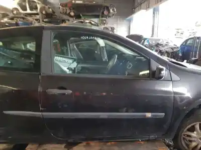 Автозапчасти б/у ДВЕРЬ ПЕРЕДНЯЯ ПРАВАЯ за RENAULT CLIO III  ссылки OEM IAM   