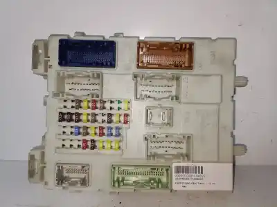 İkinci el araba yedek parçası RÖLE/SIGORTA KUTUSU için FORD GRAND C-MAX (CEU)  OEM IAM referansları F1DT14A073BF F1DT14014AFNB 30S58KD13F06