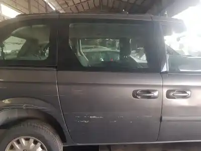 Автозапчасти б/у правая сдвижная боковая дверь за chrysler voyager (rg) 2.5 crd lx ссылки oem iam 