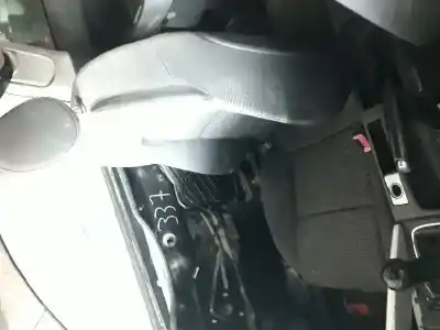 Автозапчасти б/у сиденье правое переднее за audi a3 (8p) 1.9 tdi ambiente ссылки oem iam 