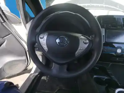 Peça sobressalente para automóvel em segunda mão volante por nissan leaf acenta 109 cv / 80 kw referências oem iam 