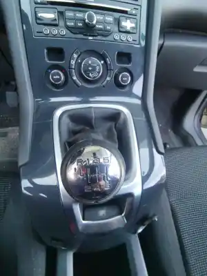 Peça sobressalente para automóvel em segunda mão alavanca de velocidades por peugeot 5008 confort referências oem iam 