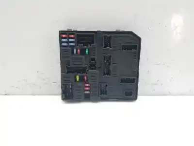 Peça sobressalente para automóvel em segunda mão CAIXA DE FUSÍVEIS E RELÉS por NISSAN QASHQAI (J11)  Referências OEM IAM 284B74BA0A  284B74BA0A