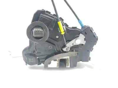 Second-hand car spare part left front door lock for subaru forester (s12/sh) 2.0 sport plus oem iam references a046693  