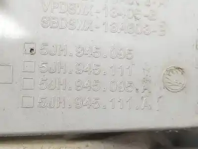 Second-hand car spare part left tailgate light for skoda rapid active oem iam references 5jh945095  