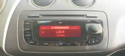 Peça sobressalente para automóvel em segunda mão sistema de áudio / rádio cd por seat ibiza (6j5) reference referências oem iam 6j1035153g