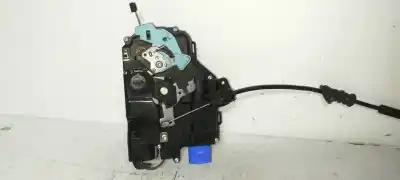 Peça sobressalente para automóvel em segunda mão fechadura da porta traseira esquerda por skoda octavia berlina (1z3) 1.6 tdi dpf referências oem iam 7l0839015d