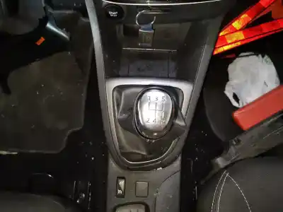 Pièce détachée automobile d'occasion POMMEAU DE LEVIER DE VITESSES pour RENAULT CLIO IV  Références OEM IAM   