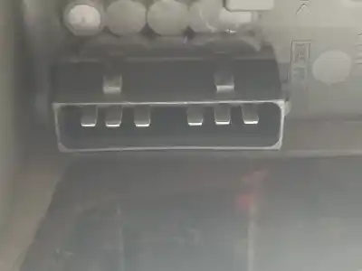 Second-hand car spare part right tailgate light for jaguar x-type 2.0 v6 oem iam references 89026647  89026647