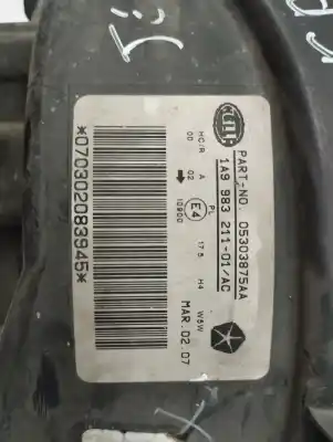 Peça sobressalente para automóvel em segunda mão farol / farolim esquerdo por jeep compass limited referências oem iam 05303875aa  