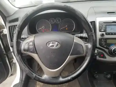 Pezzo di ricambio per auto di seconda mano volante per hyundai i30 classic riferimenti oem iam 